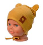 Baby Nellys Bavlnená dvojvrstvová čiapka s uškami na zaväzovanie, TEDDY - horčicová